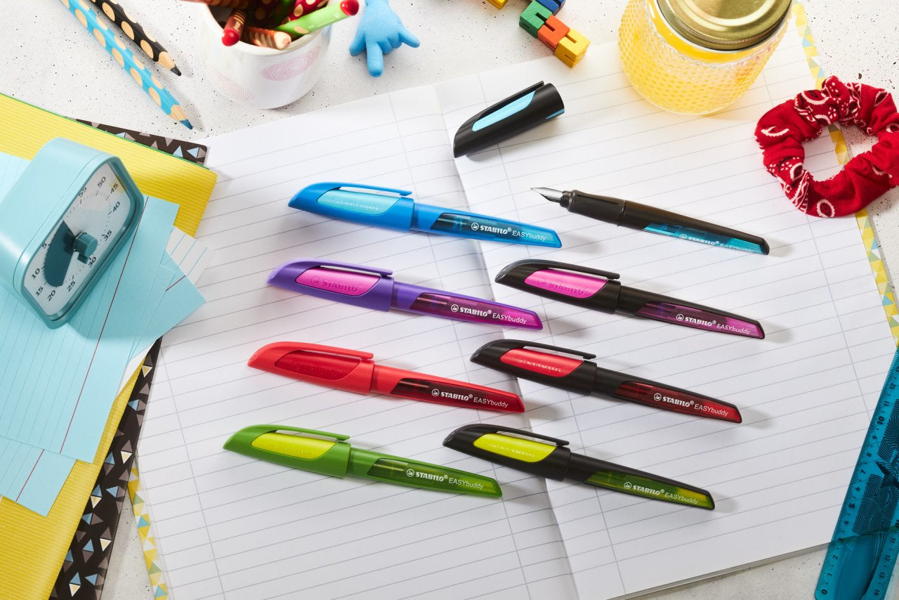 STABILO EASYbuddy – Federspitze M – für Rechts- & Linkshänder – Lila/Magenta, Blau – Patronen