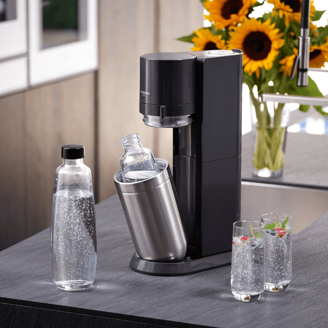 SodaStream DUO Megapack XL – Wassersprudler, 4 Flaschen, Quick Connect 60 l, Schwarz