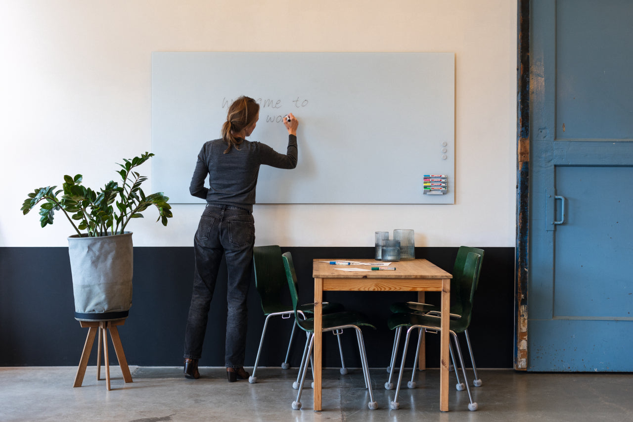 Legamaster Whiteboard – 150 × 100 cm, Glas (matt), magnetisch, Wandmontage, inkl. 2 Magnete