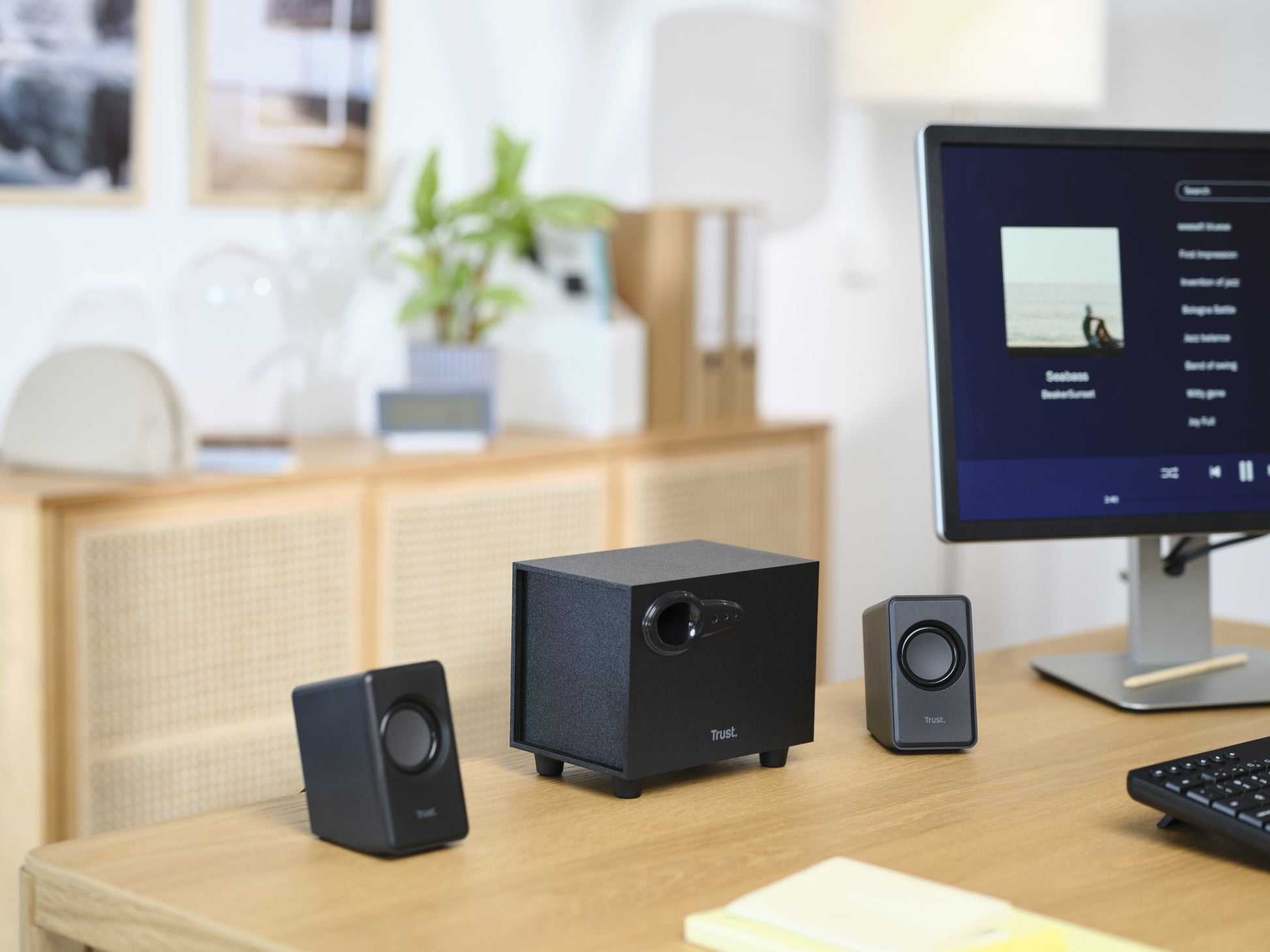 Trust Avora – PC-Lautsprecher-Set 2.1 – 9 W, mit aktivem Subwoofer, 3,5 mm Klinke, USB, Schwarz