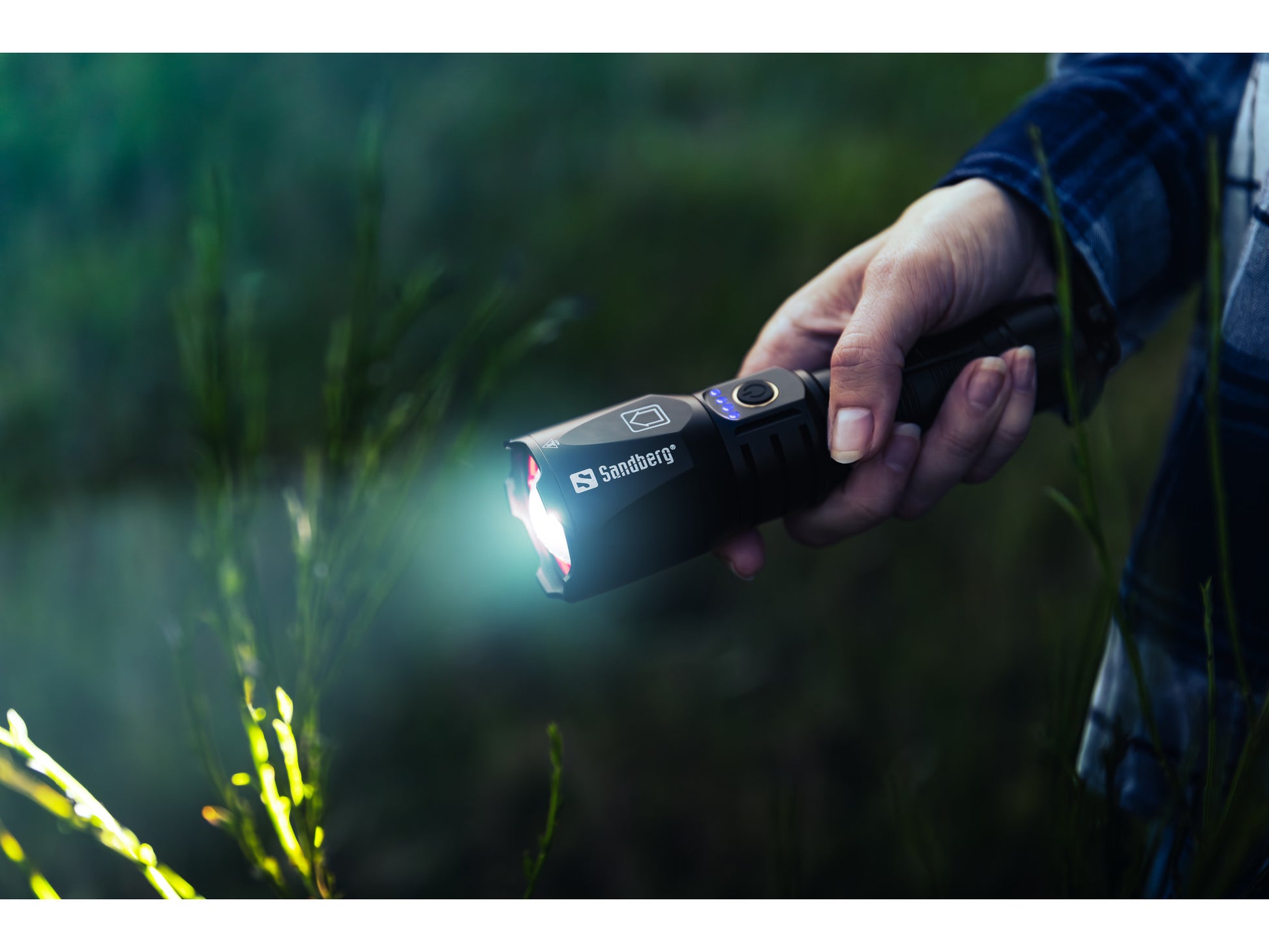 Sandberg Survivor Torch Powerbank 5000 Taschenlampe – 1200 lm, 500 m, IPX4 – Schwarz