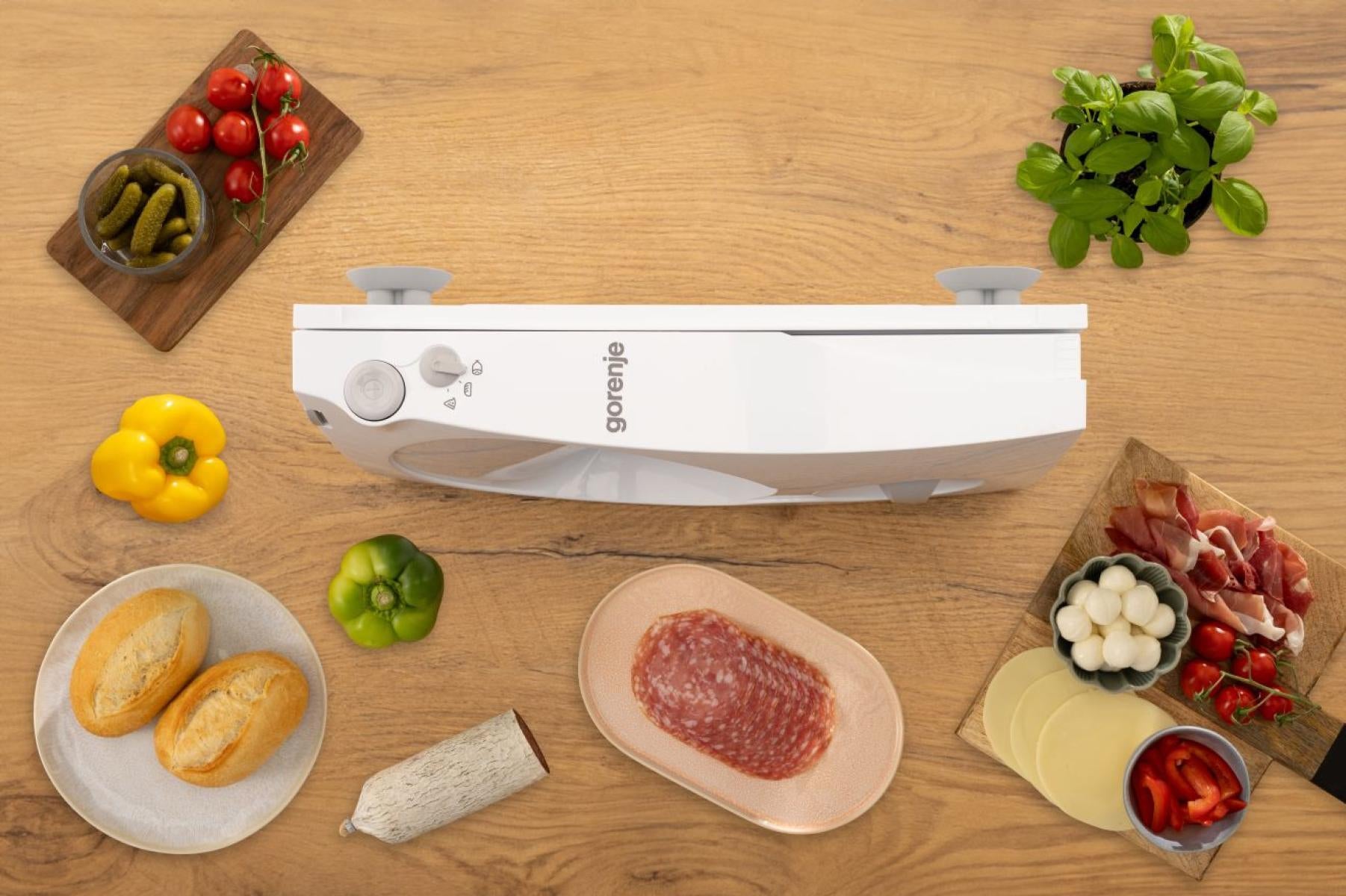 Gorenje Allesschneider R402W – Ø 17 cm, 100 W – weiss/edelstahl