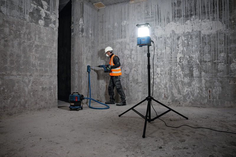 Bosch Arbeitsleuchte GLA 18VH-7500 – 7500 lm, 360°, 18 V Akku, dimmbar