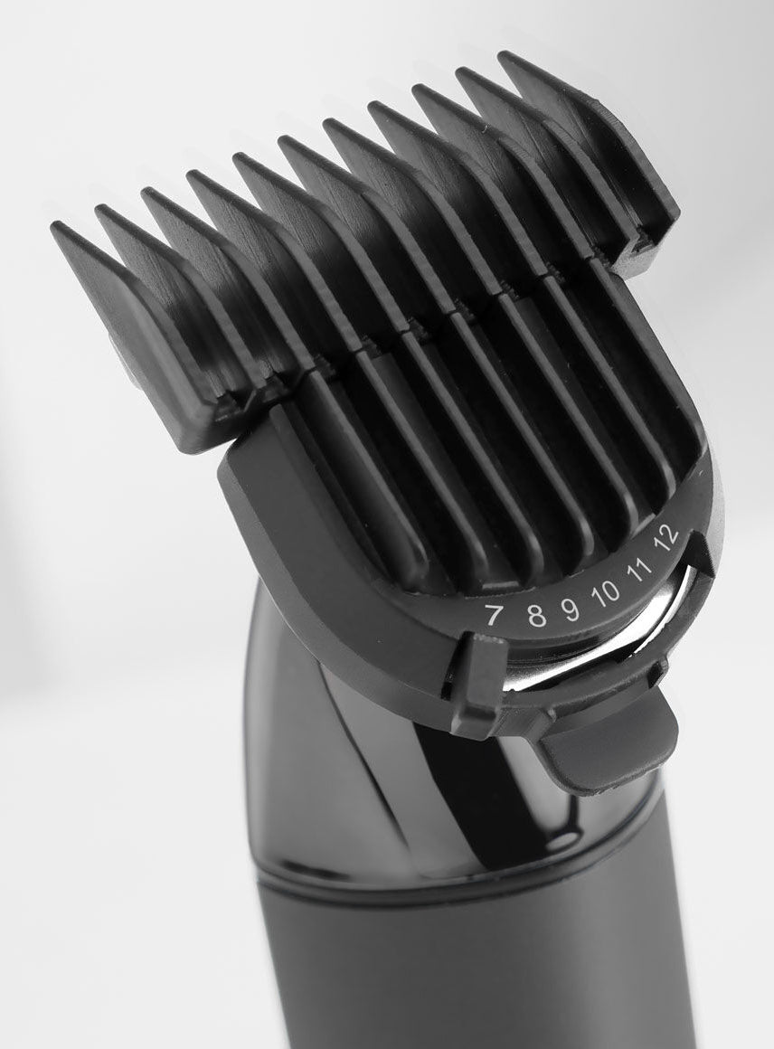 BaByliss Bartschneider Super-X Metal T991E – kabellos, 300 Min Akku, nass & trocken – schwarz – Titan