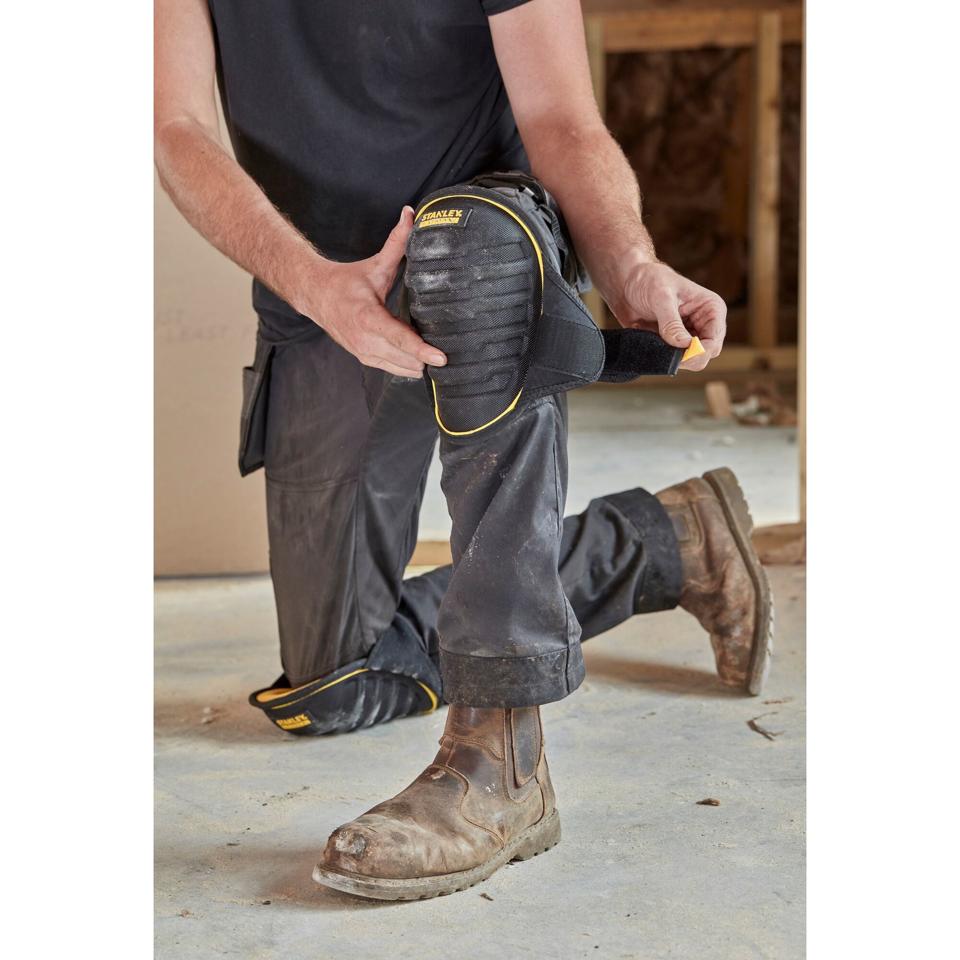 Stanley Knieschützer Fatmax – Universalgrösse – EVA, 1680D Nylon, Gelb/Schwarz, halbhart geformt