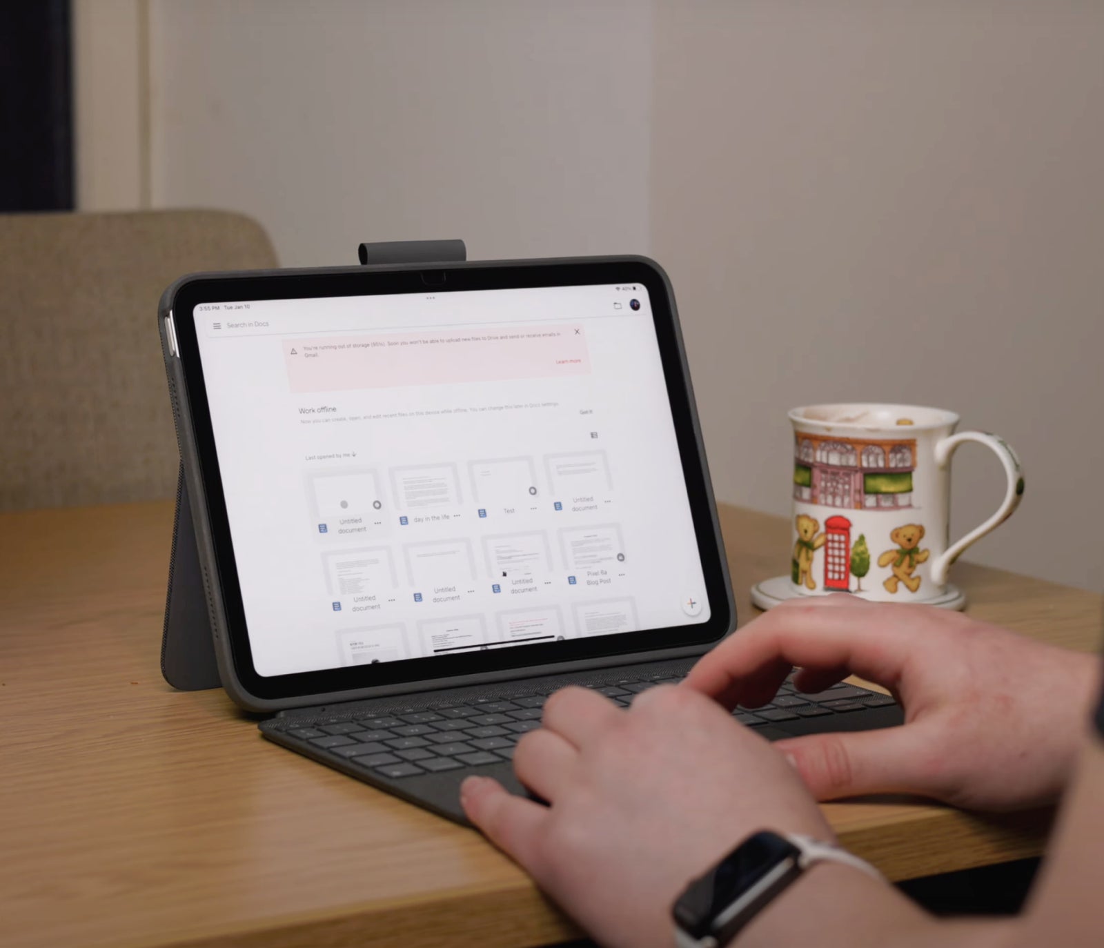 Logitech Combo Touch – Tastatur mit Touchpad – für iPad (10. Generation)