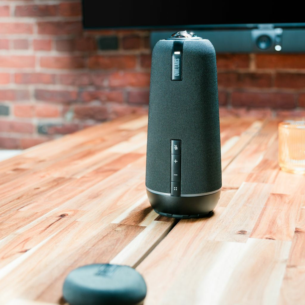 Owl Labs Meeting Owl 4+ – 360° Konferenzkamera – 4K, 360°, Mikrofone (inkl. Expansion Mic), USB-C, WLAN
