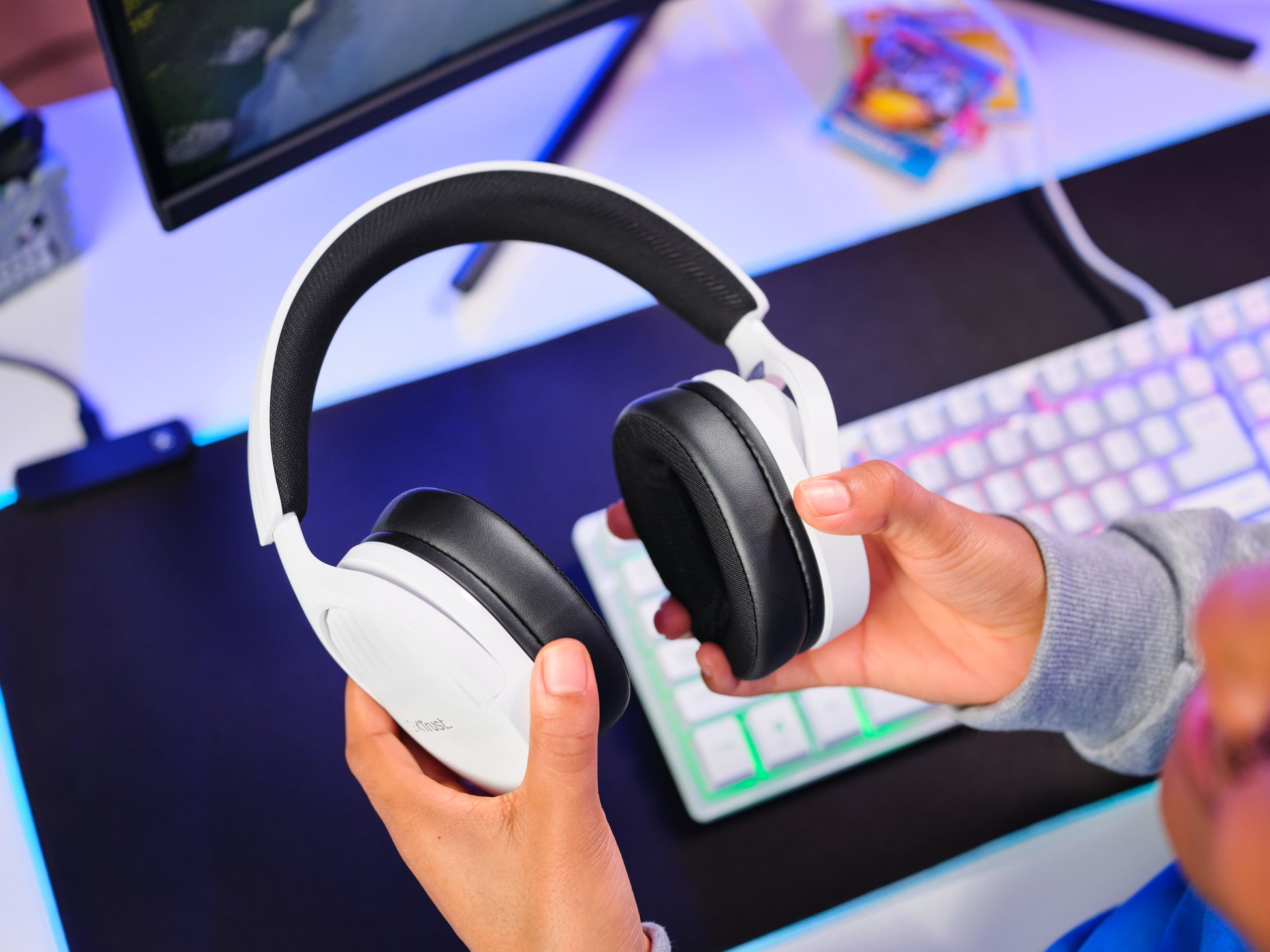 Trust GXT489 FAYZO Gaming-Headset – On-Ear, Stereo, Verkabelt, 3,5 mm Klinke, Weiss