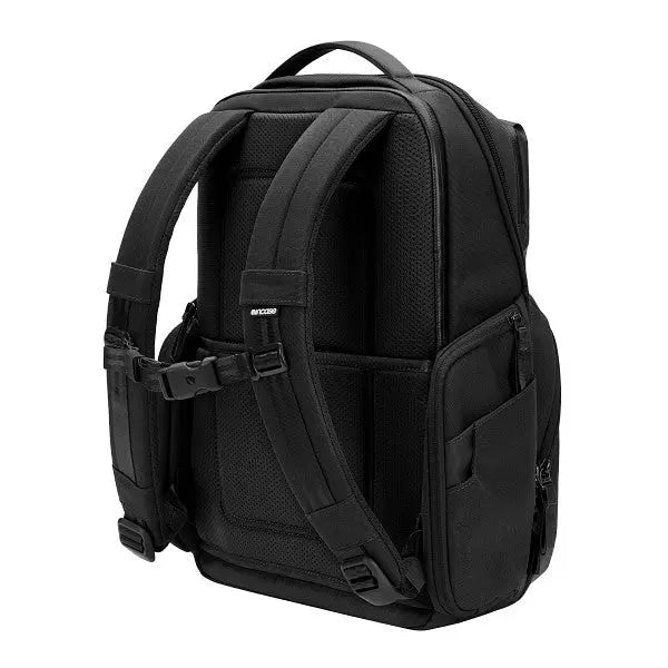 Incase City-Rucksack A.R.C. Commuter – mit Tabletfach, rPET-Polyester – Schwarz, 406,4 × 482,6 × 127 mm
