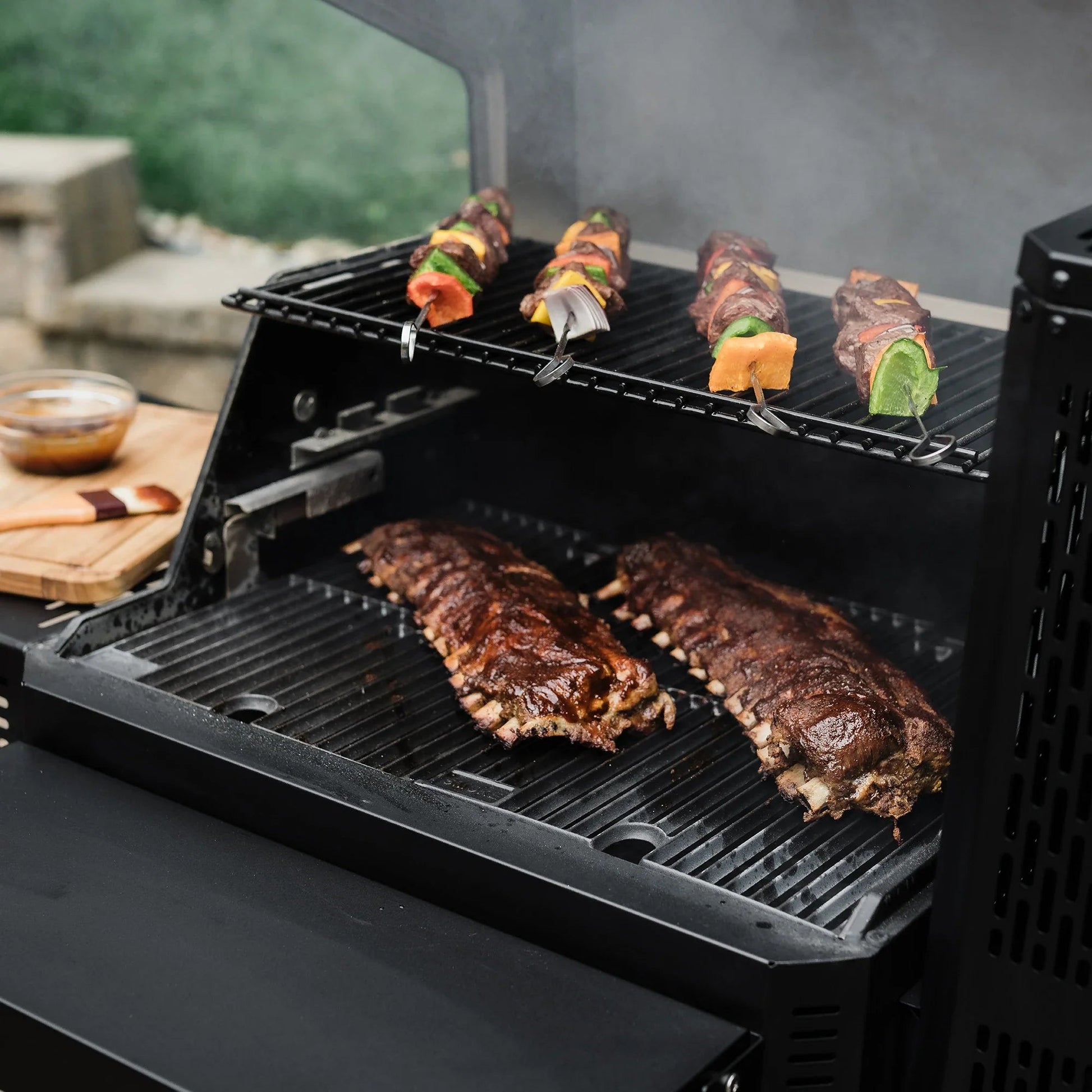 Masterbuilt Holzkohlegrill Gravity Series 600 Digital – 3'870 cm² Grillfläche – Schwarz