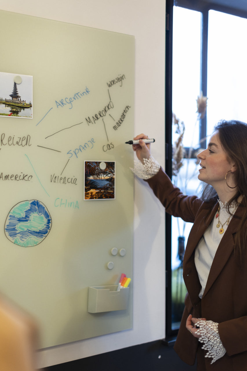 Legamaster Whiteboard – 120 × 90 cm, Glas, magnetisch, Wandmontage, inkl. 2 Magnete