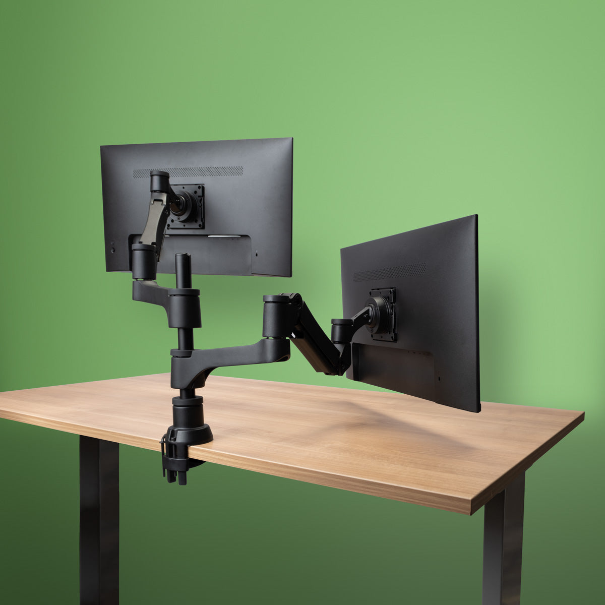 R-Go Tools CAPARO4 D2 – Monitorarm, Dual, 3–9 kg, Federdruck einstellbar, Schwarz/Silber