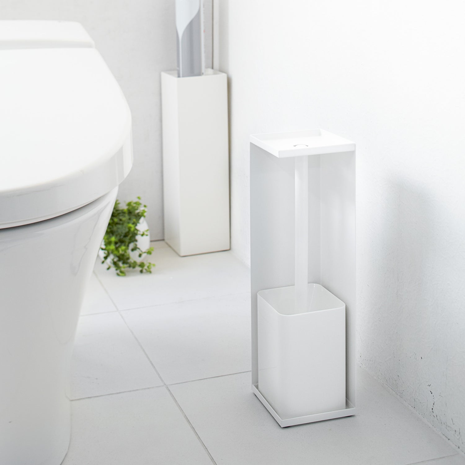 Yamazaki Toilettenpapierständer – Stahl, Weiss, für 3 Rollen, 11,5 × 11,5 × 38,5 cm