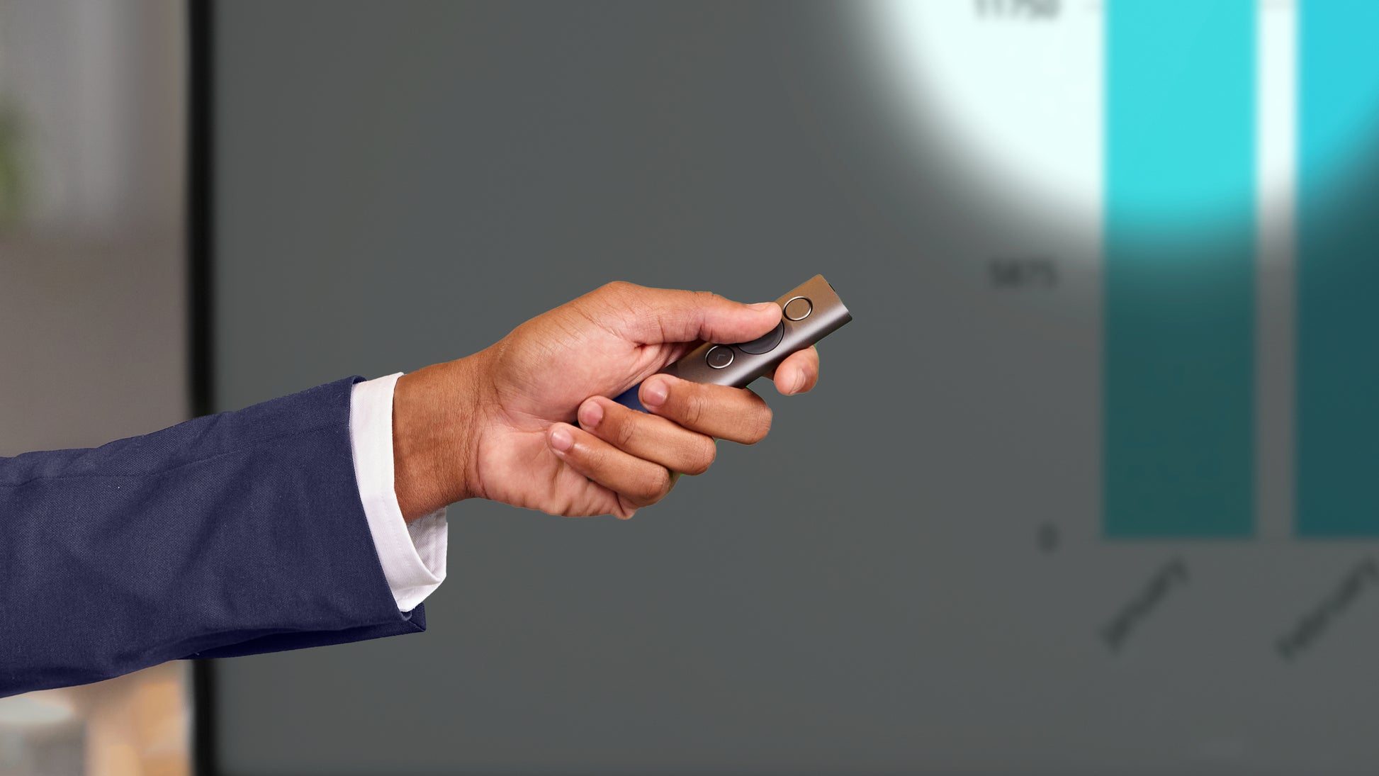 Logitech Spotlight Plus Fernbedienung – für Windows, Mac OS – Spotlight-Funktion, aufladbar