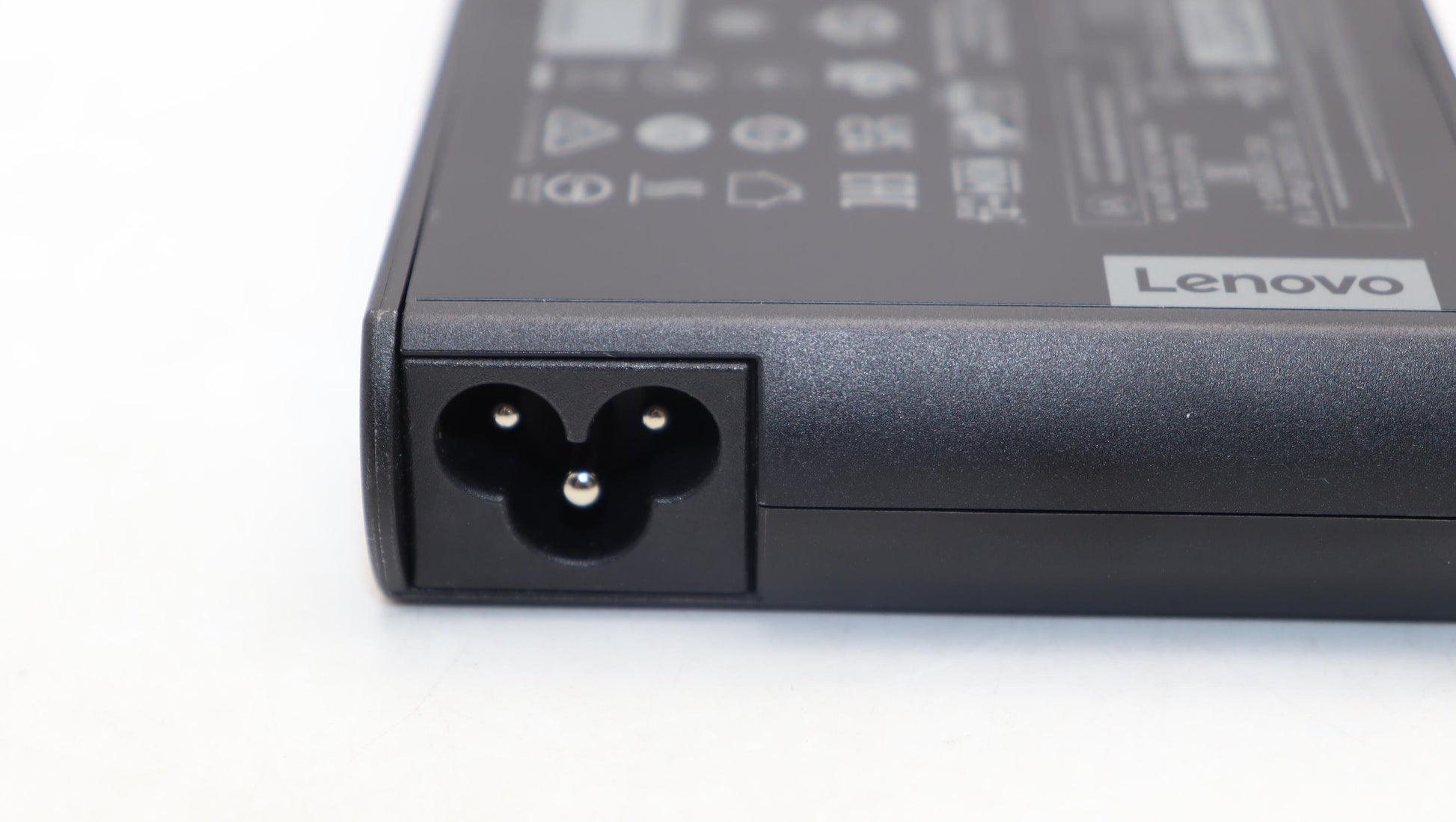 Lenovo Slim AC-Adapter Netzteil 170 W – 20 V, 8,5 A – für Lenovo-Laptops, schwarz