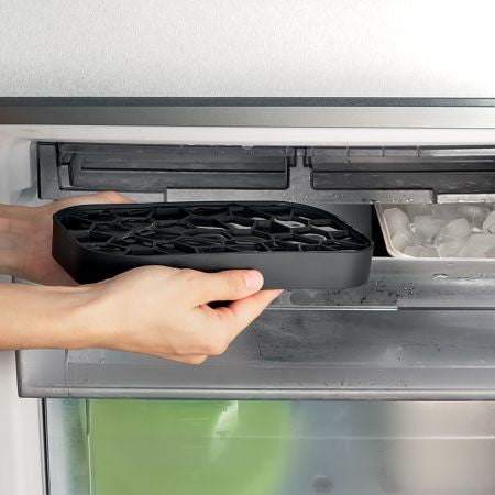 Lékué Eiswürfelbox – 22,5 × 12,5 × 12 cm, Silikon, Schwarz, 132 Stk., mit Deckel, spülmaschinenbeständig