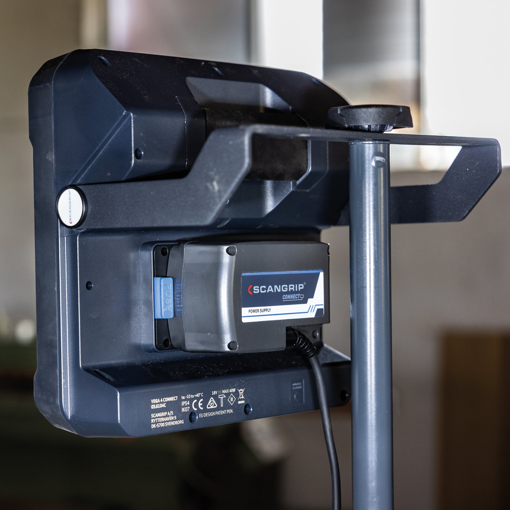 SCANGRIP Akku-Leuchte Vega 4 Connect – 4000 lm, 40 W, 6000 K, dimmbar, IP54, schwarz
