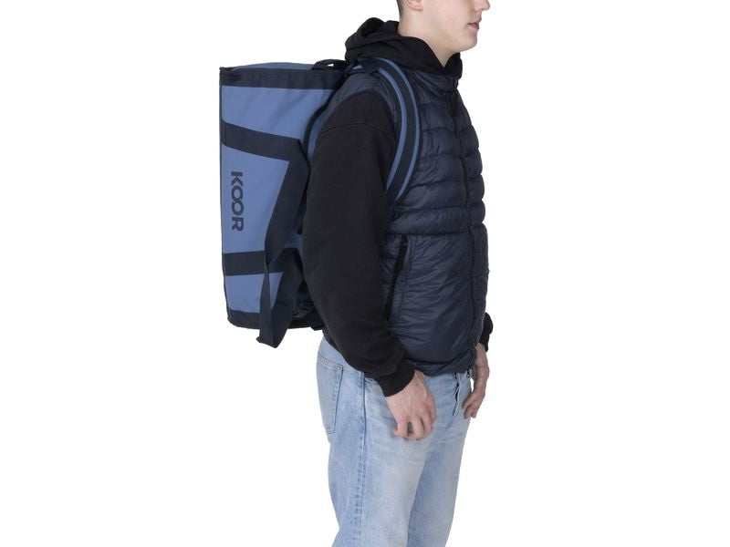 KOOR Sporttasche Sooma Misty Skies – 50 l, aus rPET, blau, 37 × 40,5 × 60,5 cm