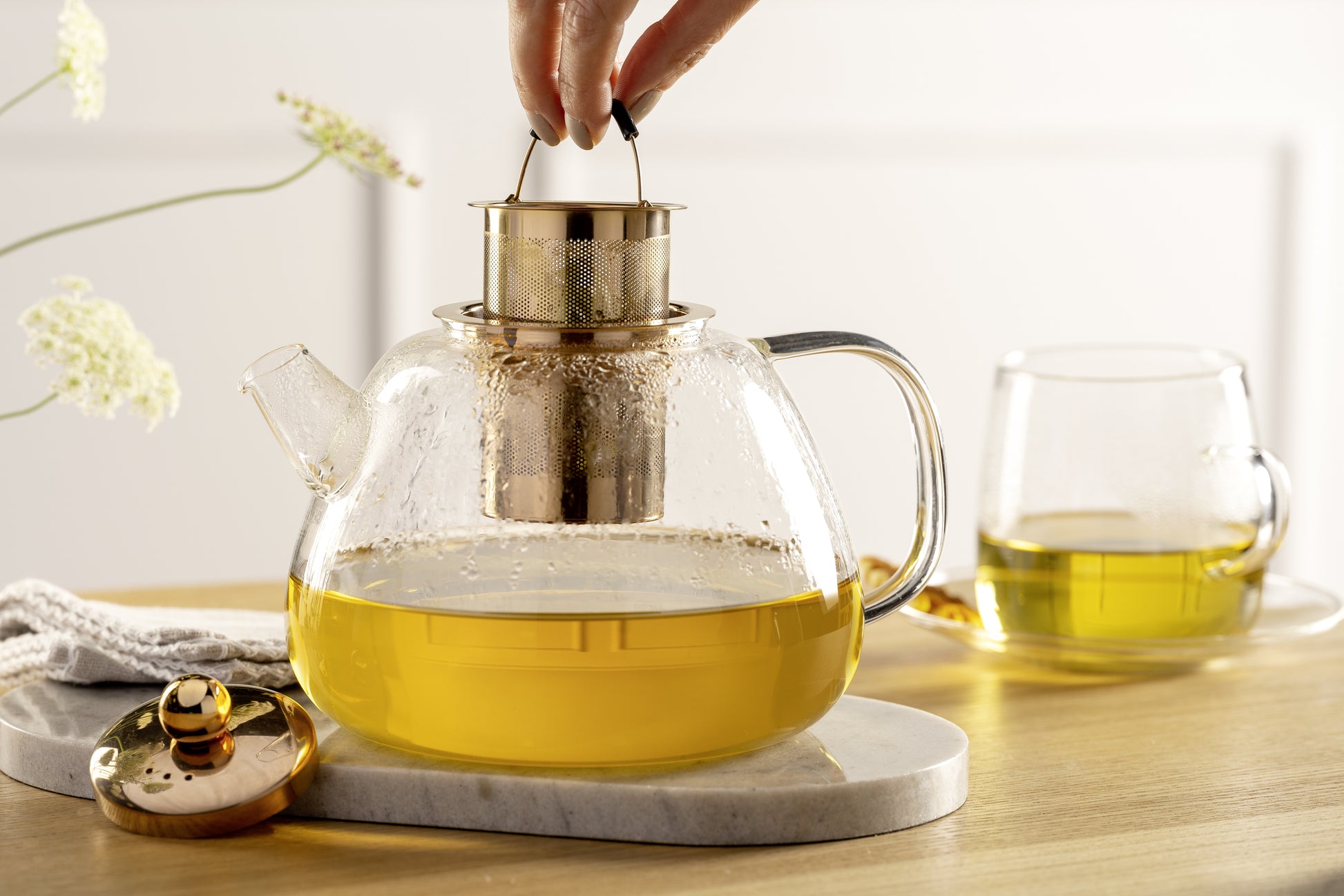 LEONARDO Teekanne – 1,5 l, Borosilikatglas, transparent, abnehmbarer Deckel, mit Teefilter, spülmaschinenfest