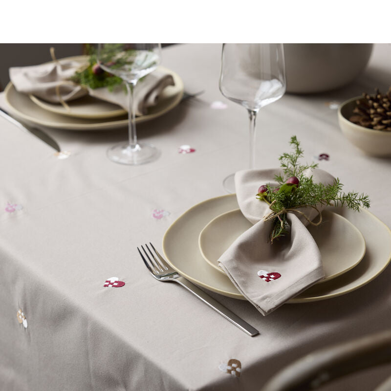 Södahl Runde Tischdecke – Ø 180 cm, Baumwolle, Rosa, Christmas Hearts, OEKO-TEX