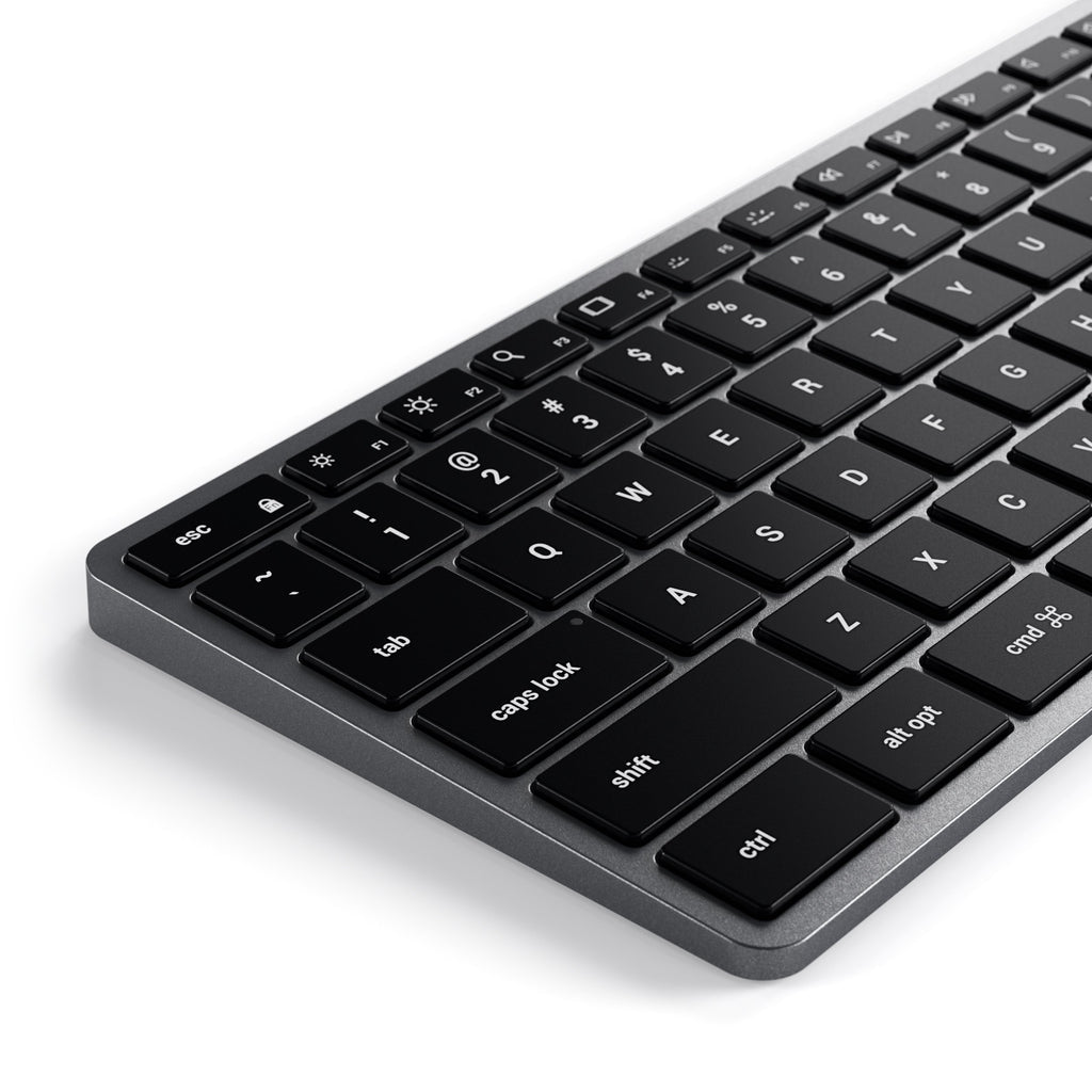 Satechi Slim W3 – Tastatur – kabelgebunden – USB‑C – QWERTZ (CH) – beleuchtet – Aluminium, Schwarz