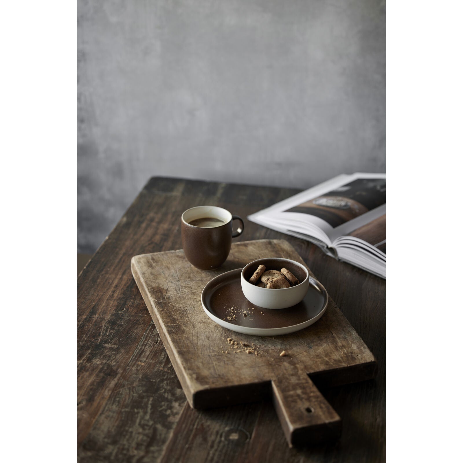 Studio Round Teetasse – 330 ml, Steinzeug, Braun/Weiss, spülmaschinenfest, mikrowellengeeignet