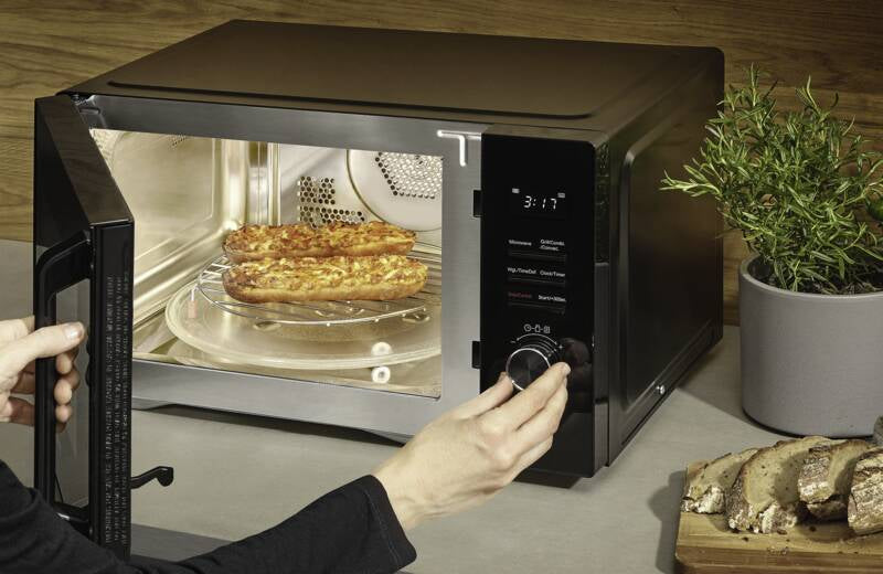 Severin Kombi-Mikrowelle MW 7798 – 29 l, Grill & Heissluft, 900 W – Schwarz