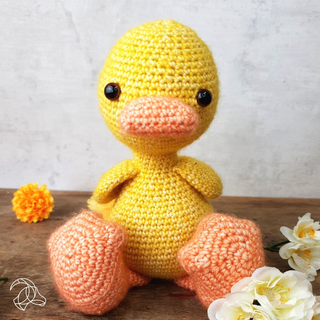 Hardicraft Häkelset Ente Abby Gelb – ca. 25 cm, 3 Stk.