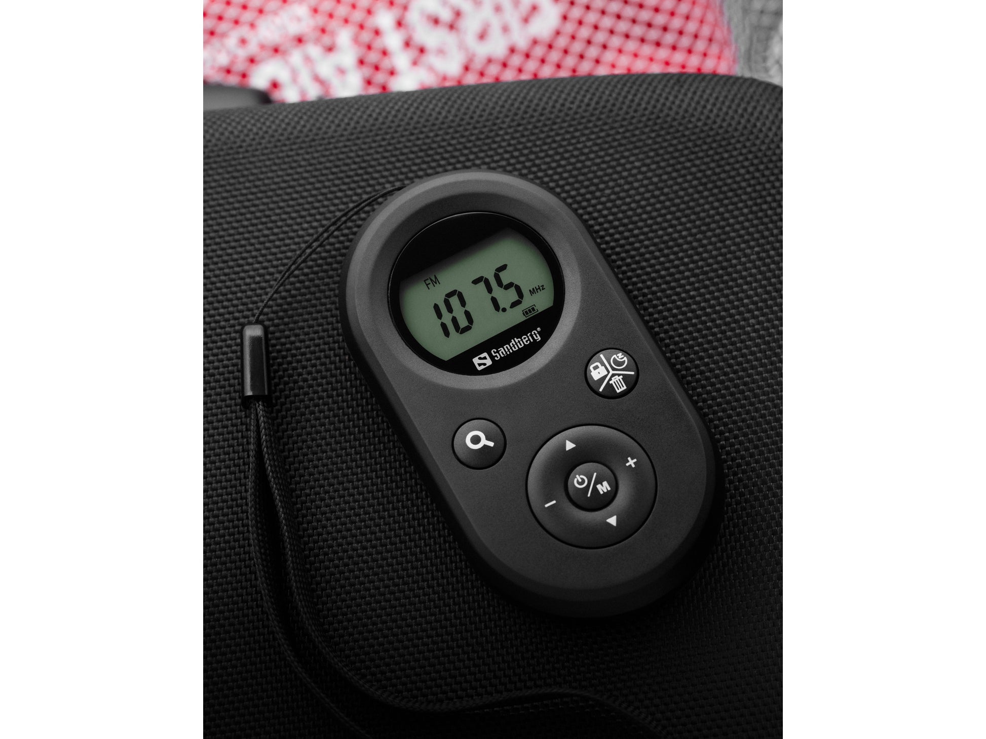 Sandberg Pocket Radio 421-02 – Tragbares Radio, AM/FM, 3,5 mm Kopfhöreranschluss, 500 mAh Akku – Schwarz