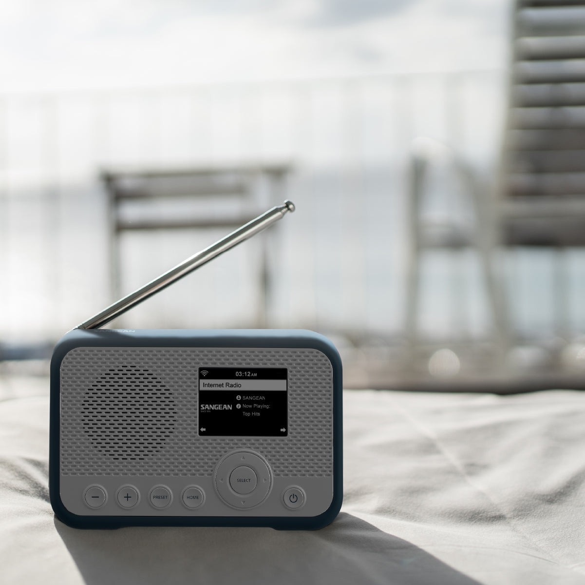 Sangean WFR-39 – Internetradio, DAB+/UKW, WLAN – Blau/Weiss