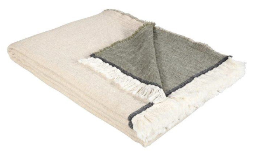Eskimo Wohndecke Lily – 140 × 200 cm, Baumwolle/Wolle, Salbeigrün