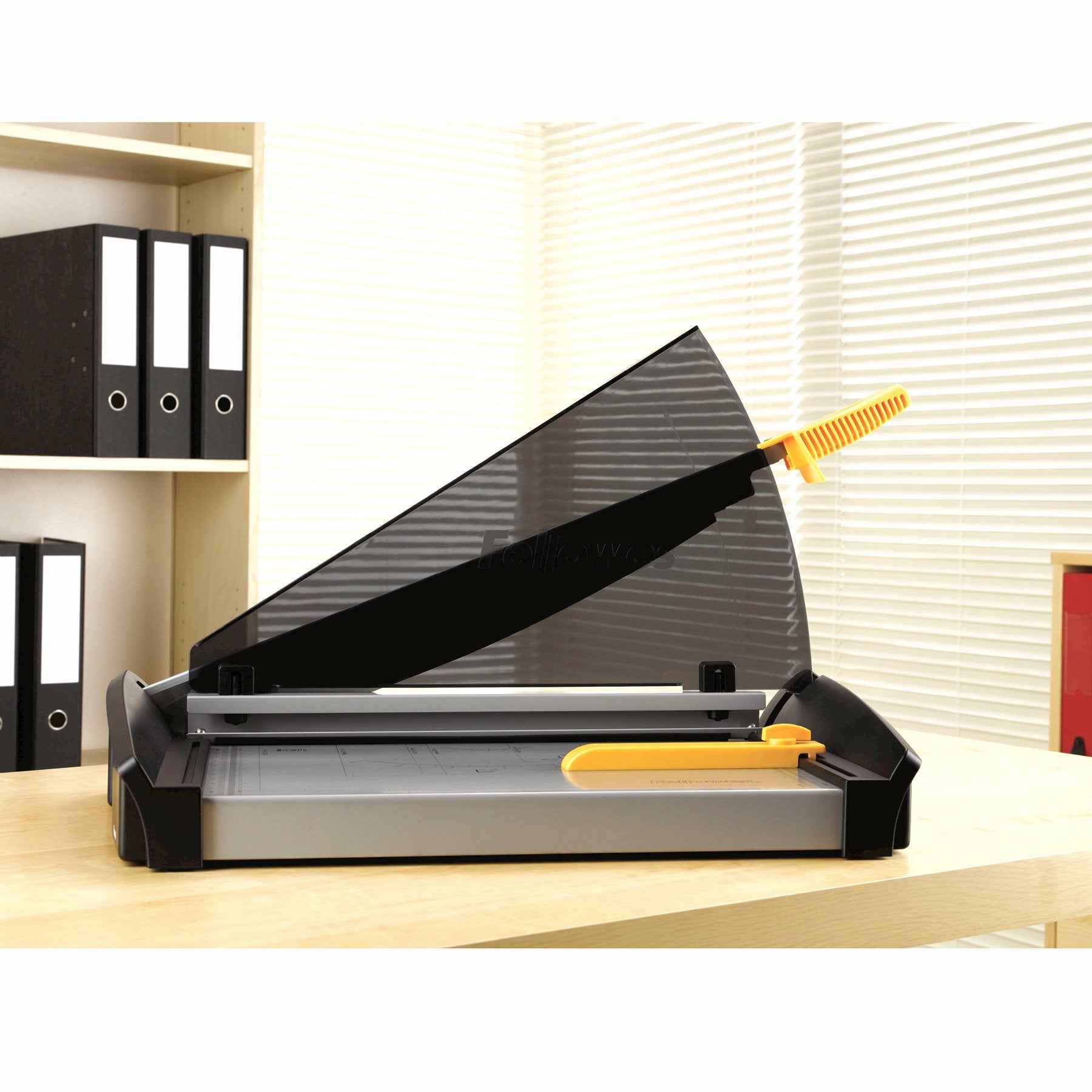 Fellowes Hebel-Schneidemaschine Plasma – 380 mm, bis A4, 40 Blätter