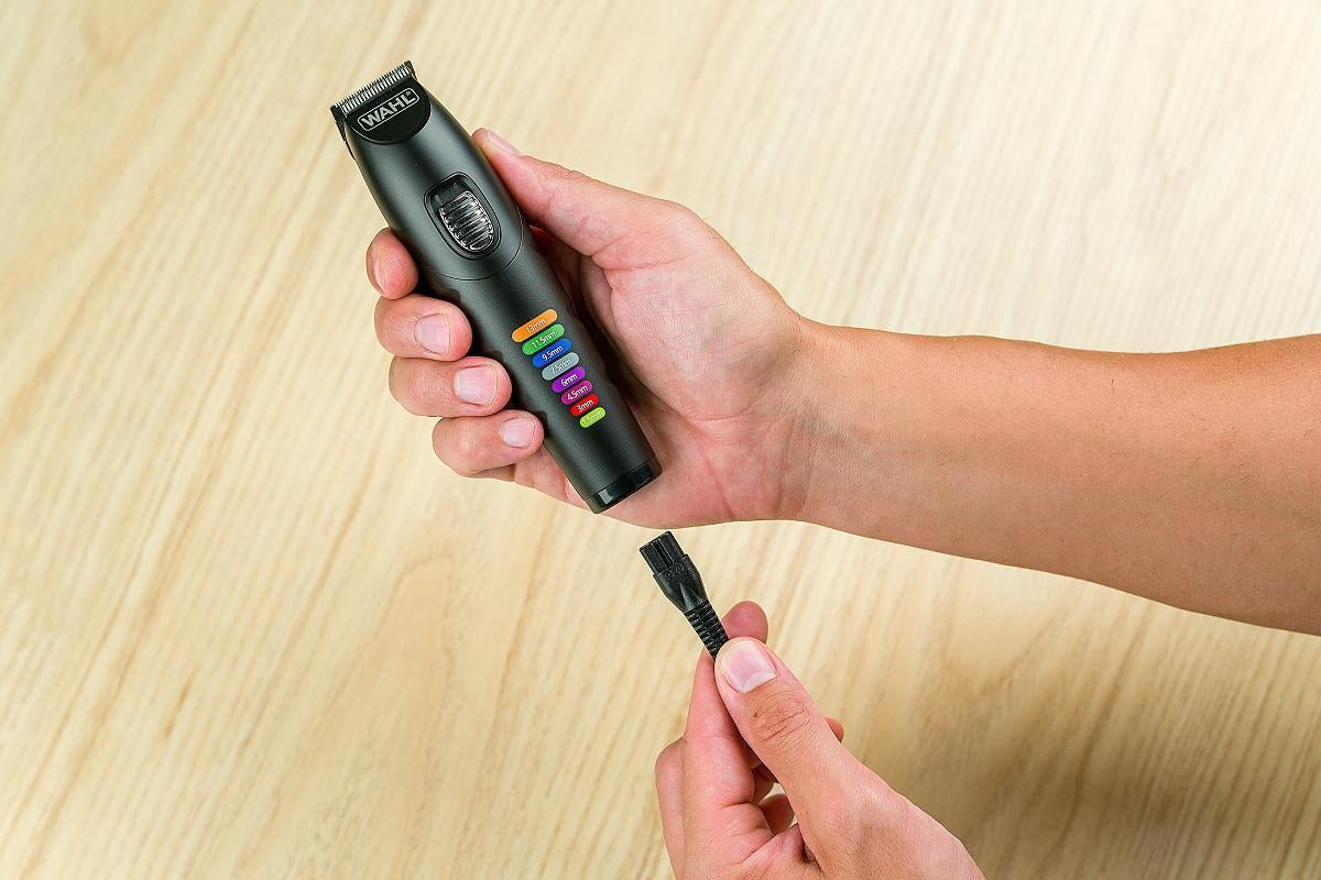 Wahl Barttrimmer Color Trim Adv. – Akku 240 min, 1,5–13 mm, 8 Längenschritte – schwarz