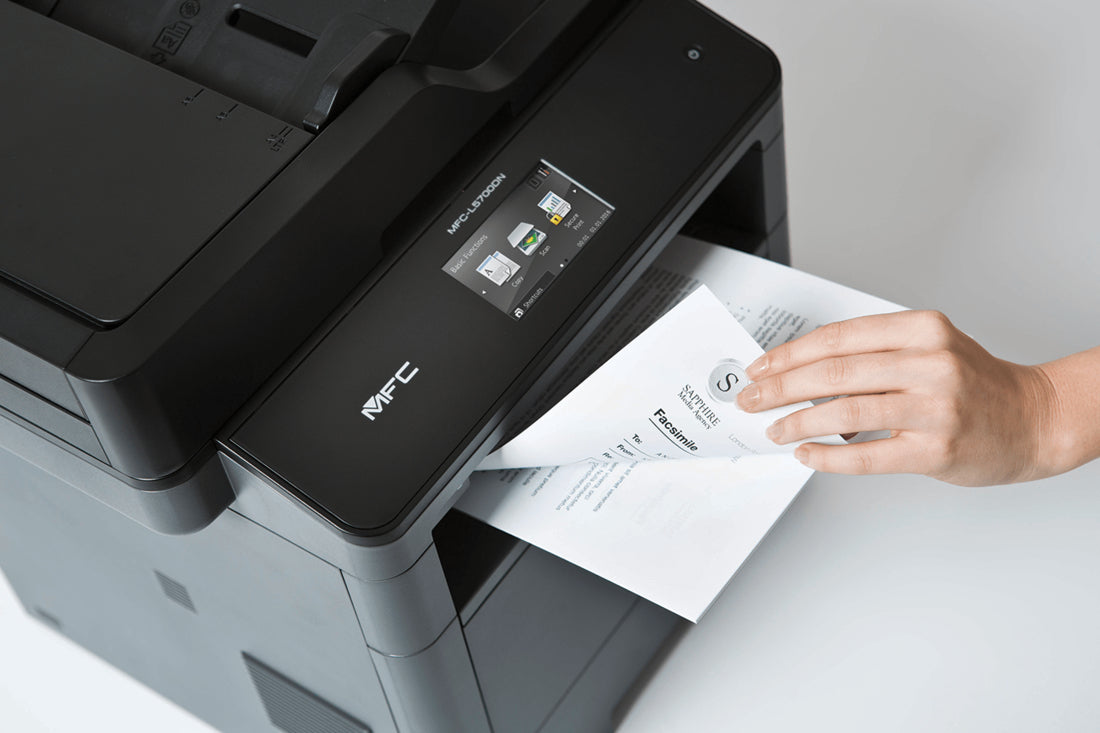 Brother DCP-L5700DN – SW Laser-Multifunktionsdrucker, A4, 4-in-1, Duplex, ADF, LAN, AirPrint