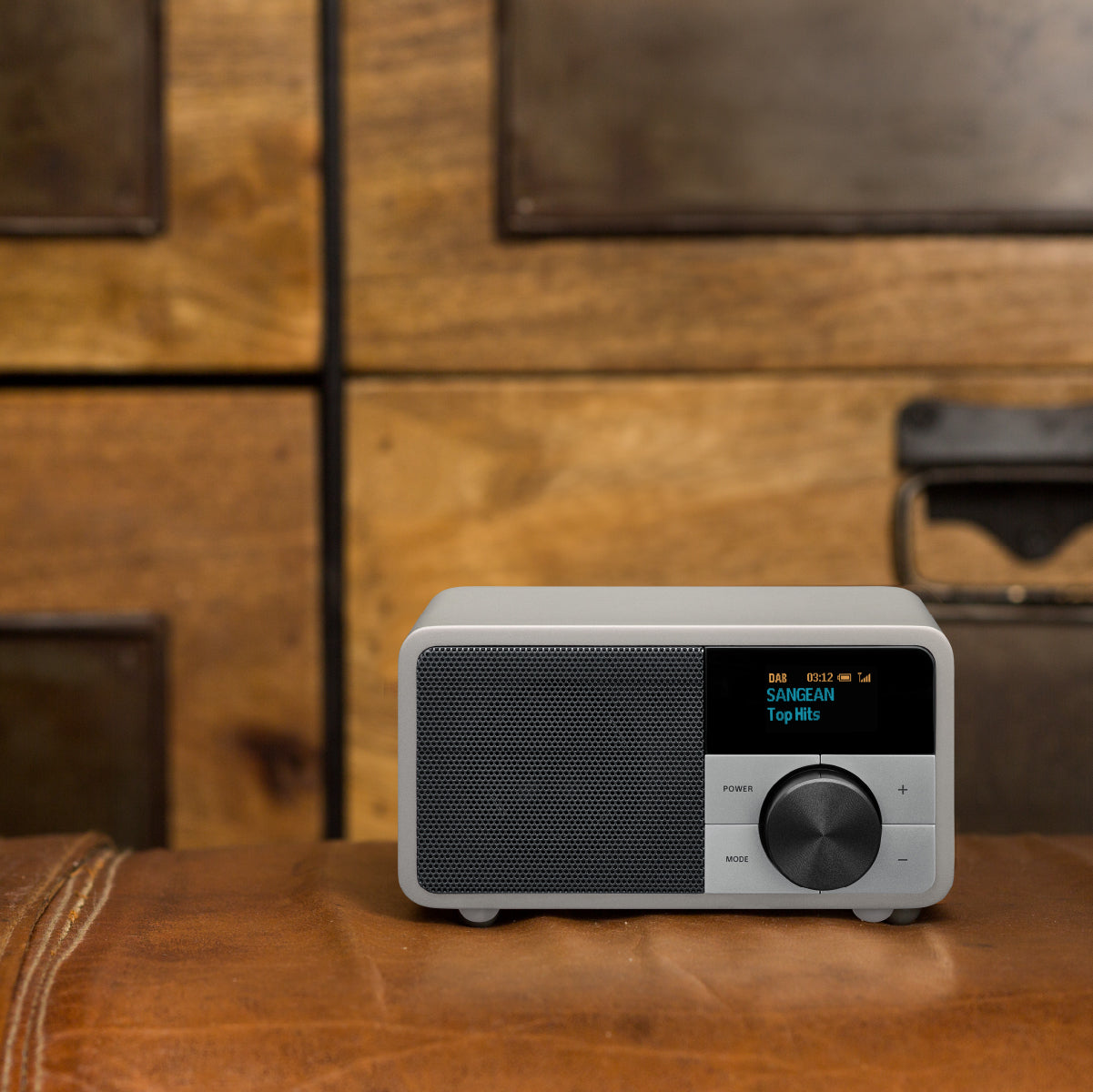 Sangean DDR-7 – DAB+/UKW-Tischradio, Bluetooth – Silber