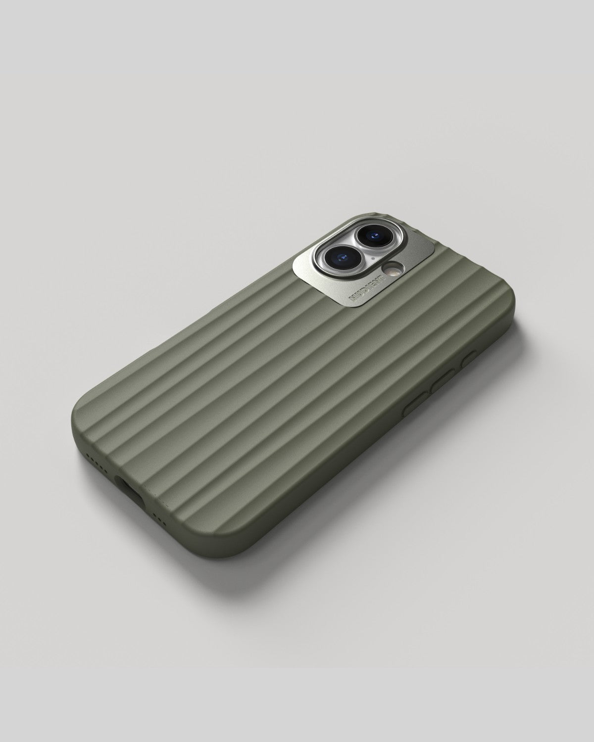 Nudient – Backcover Bold – für Apple iPhone 16 – oliv – Kunststoff – MagSafe-kompatibel