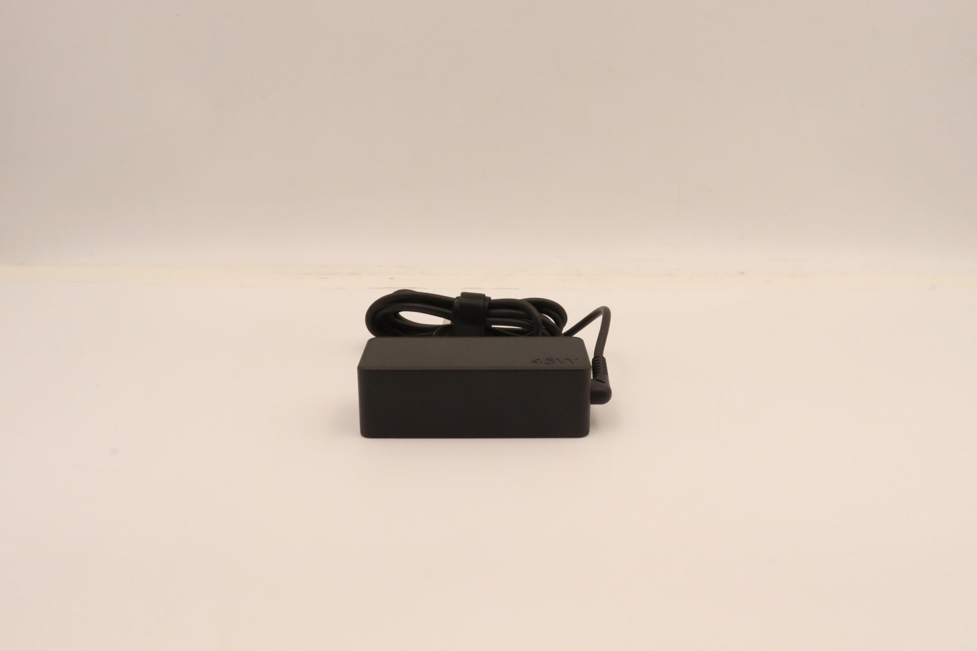 Lenovo 5A10W86247 Netzteil 45 W – für ThinkPad Helix – schwarz