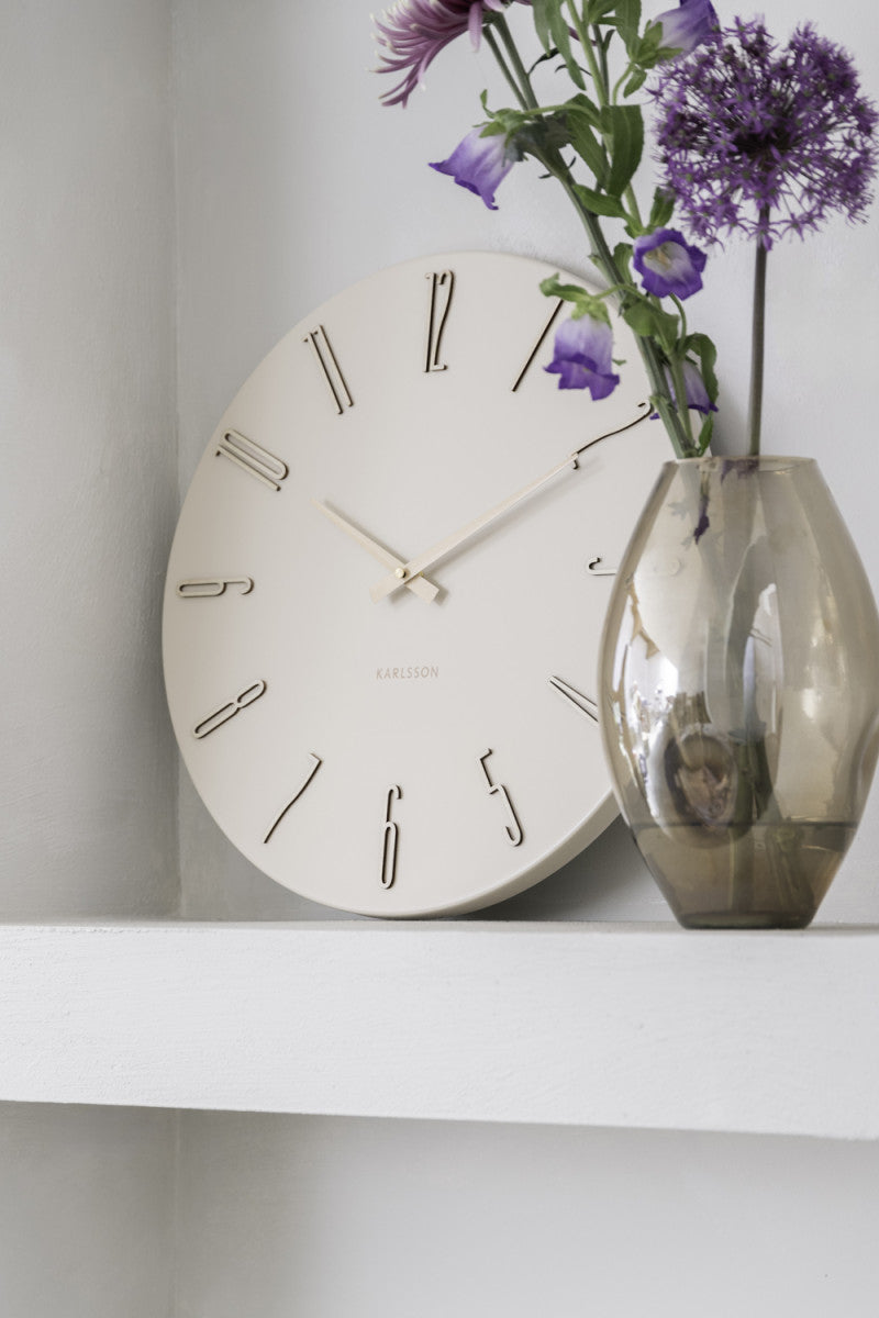 Karlsson Wanduhr Esmerado – Ø 40 cm, weiss, Metall