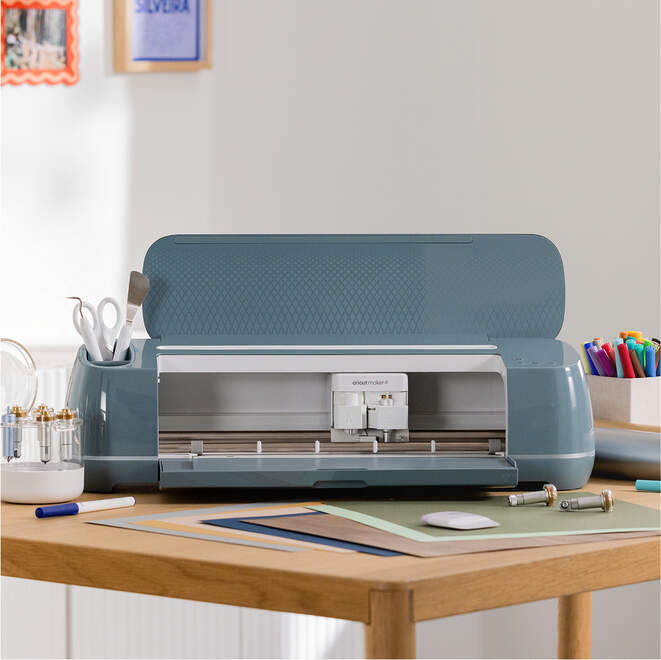 Cricut Schneideplotter Maker 4 – max. Breite 297 mm, Materialdicke 2,4 mm, grün