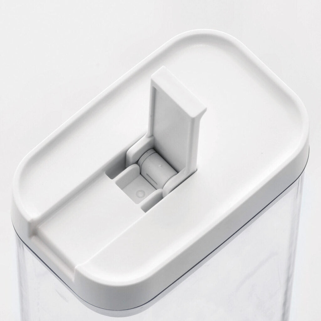 Zeller Present Vorratsdose 670 ml, 7 × 11 × 15 cm, Kunststoff/Silikon, transparent/weiss