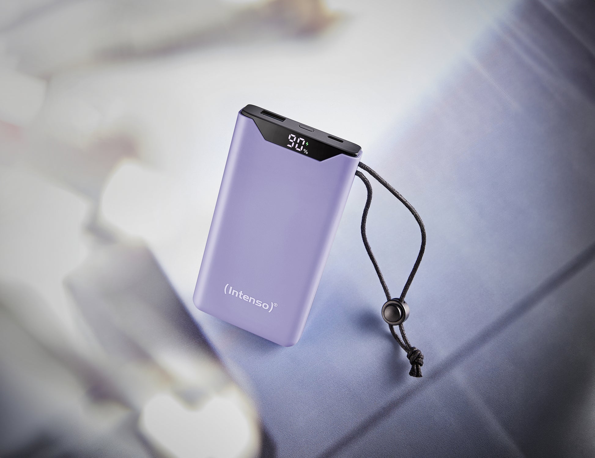 Intenso F10000 Powerbank 10'000 mAh – 20 W PD, 1× USB-C, 1× USB-A, lila