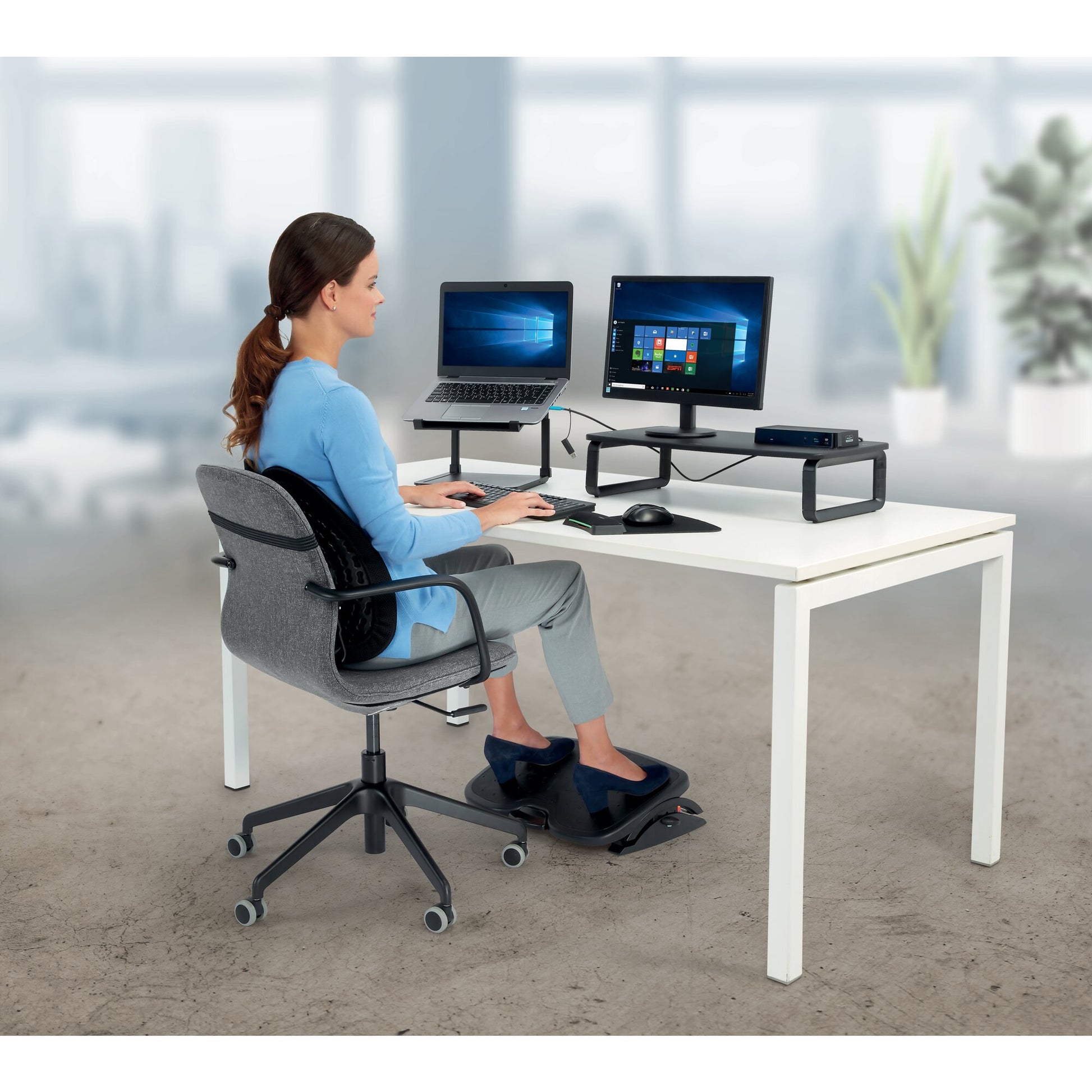 Kensington Laptop-Ständer – bis 15,6", SmartFit, abschliessbar – Schwarz