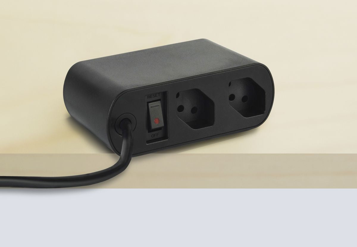Max Hauri AG Max Hauri PD65W Netzteil – 65 W, 3× USB-C + 1× USB-A, PD, mit 2 m Kabel – für USB-C/USB-A-Geräte