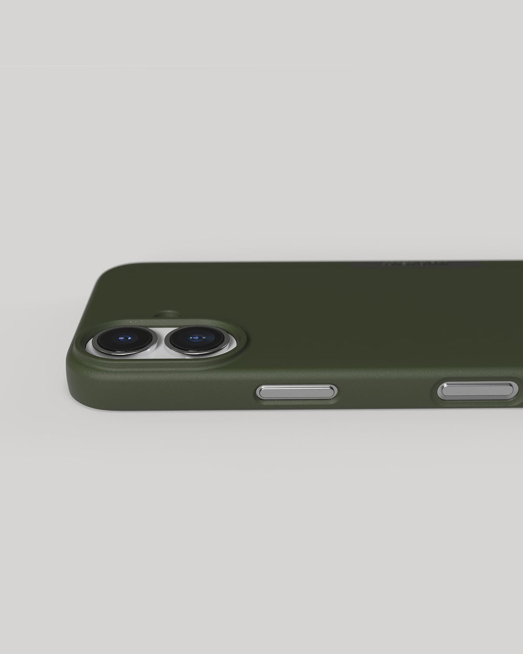 NUDIENT Backcover Thin – für Apple iPhone 17 – dunkelgrün – MagSafe-kompatibel
