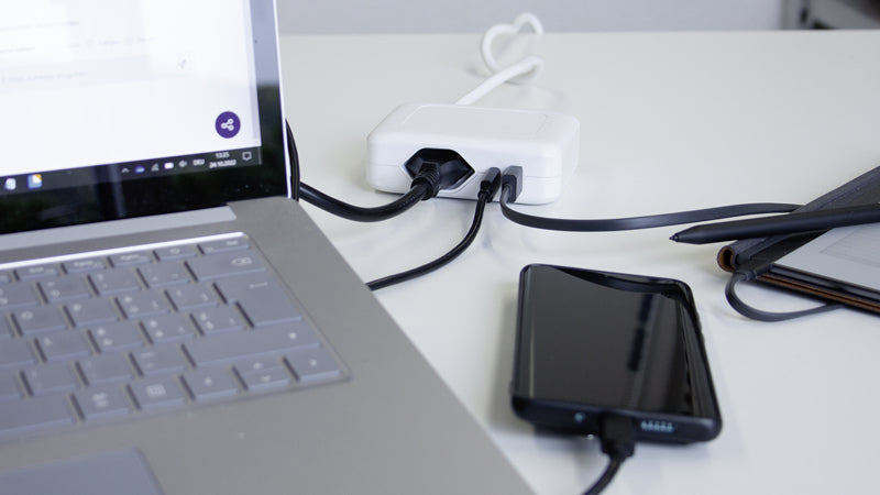 Steffen IQ Steckdosenleiste, 3×T13, 1×USB‑A 36 W + 1×USB‑C PD 45 W, 1,5 m, IP20, Eingang T12 – weiss