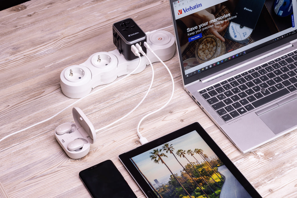 Verbatim UTA-04 Reiseadapter USB-Ladegerät 61 W – USB-C×2, USB-A×3 – PD, QC