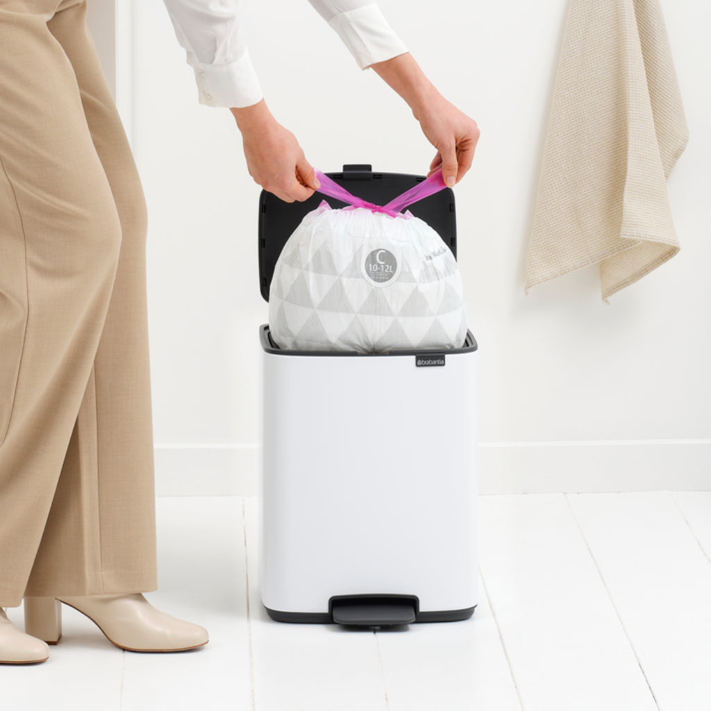 Brabantia Papierkorb Bo – 12 l – Stahl, weiss – B × H × T 292 × 369 × 263 mm