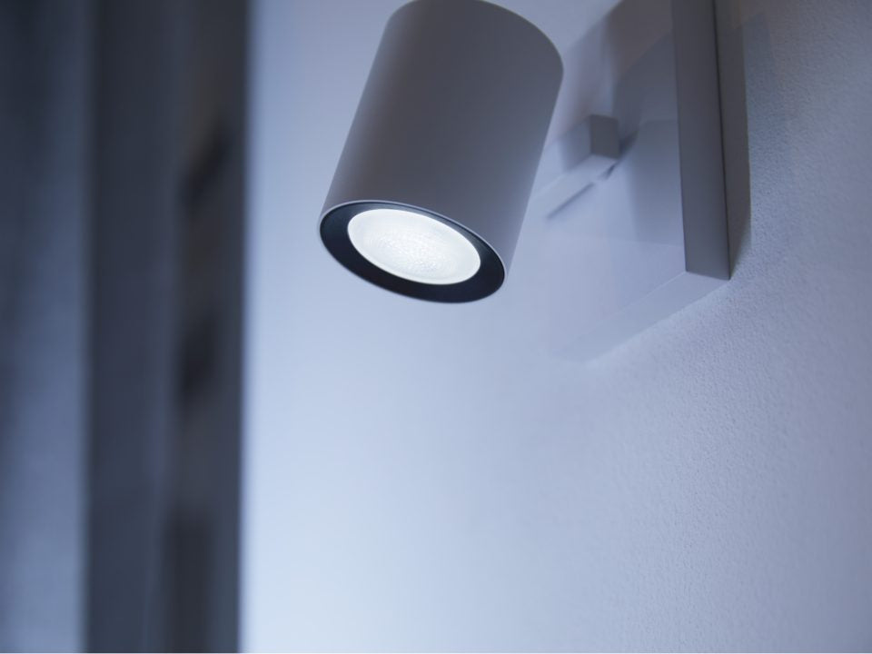 Philips Hue Smart-Leuchtmittel GU10 – 2200–6500 K, 400 lm, 4,2 W, Bluetooth/Zigbee – 2 Stk. – White Ambiance