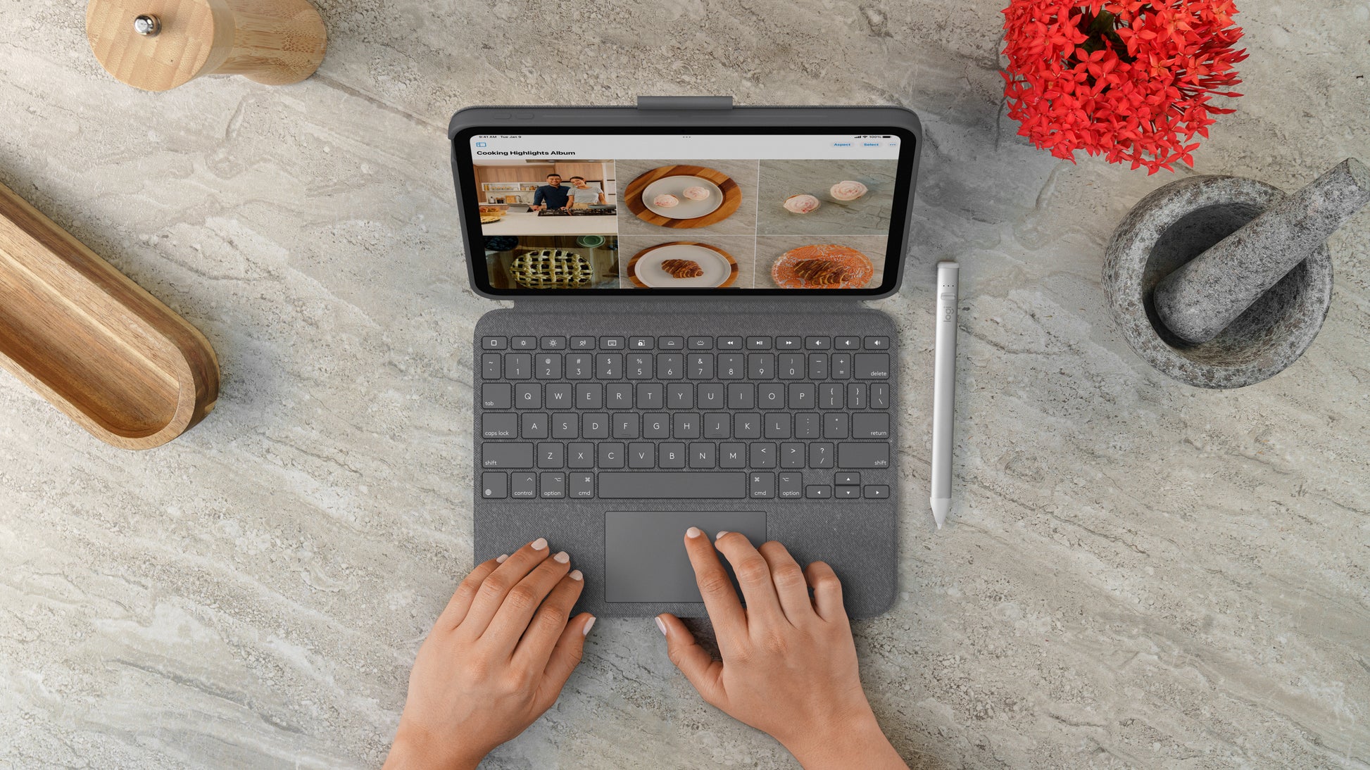 Logitech Combo Touch – Tastatur, US-Layout (EN), mit Touchpad, Grau – für iPad (10. Generation)