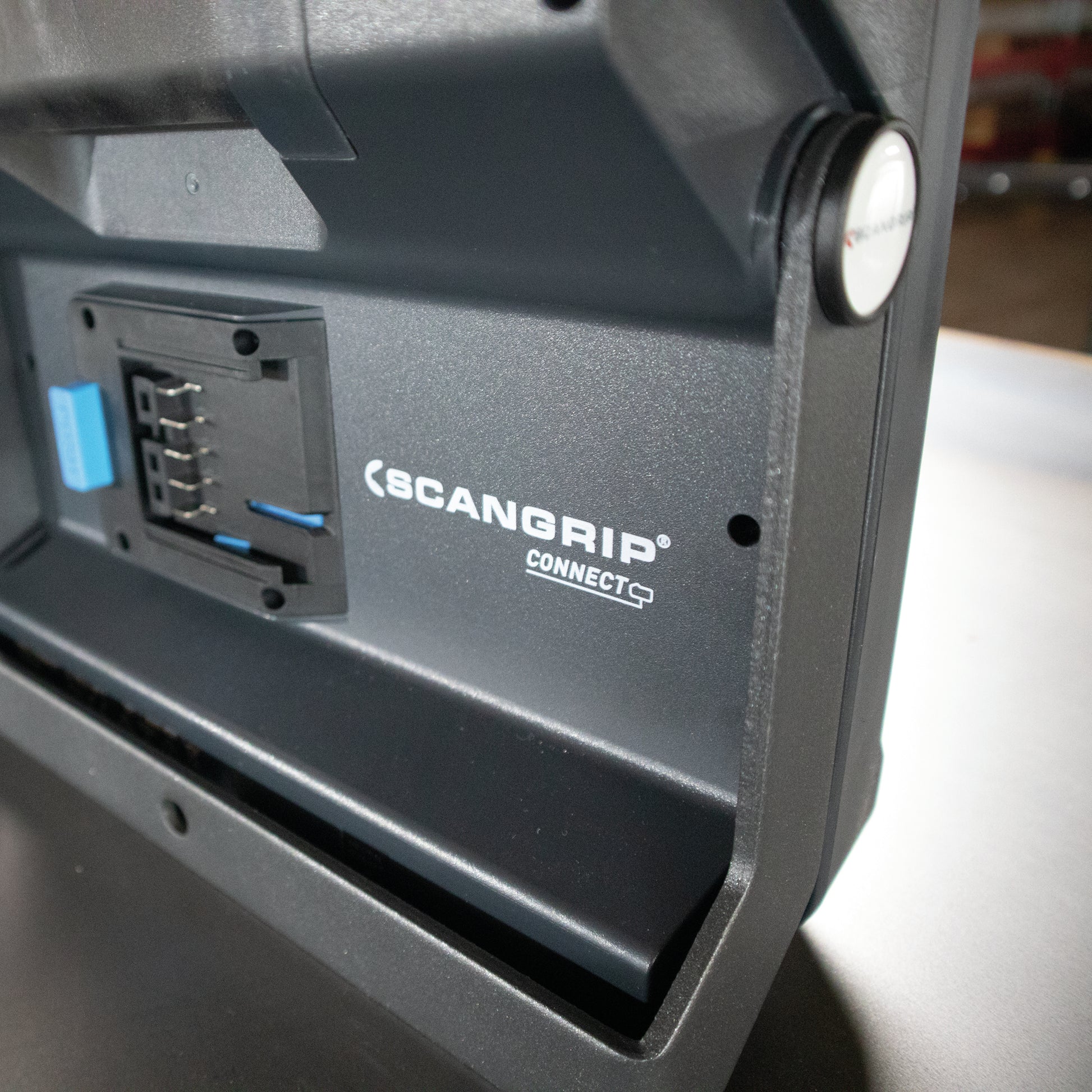 SCANGRIP Akku-Leuchte Vega 4 Connect – 4000 lm, 40 W, 6000 K, dimmbar, IP54, schwarz